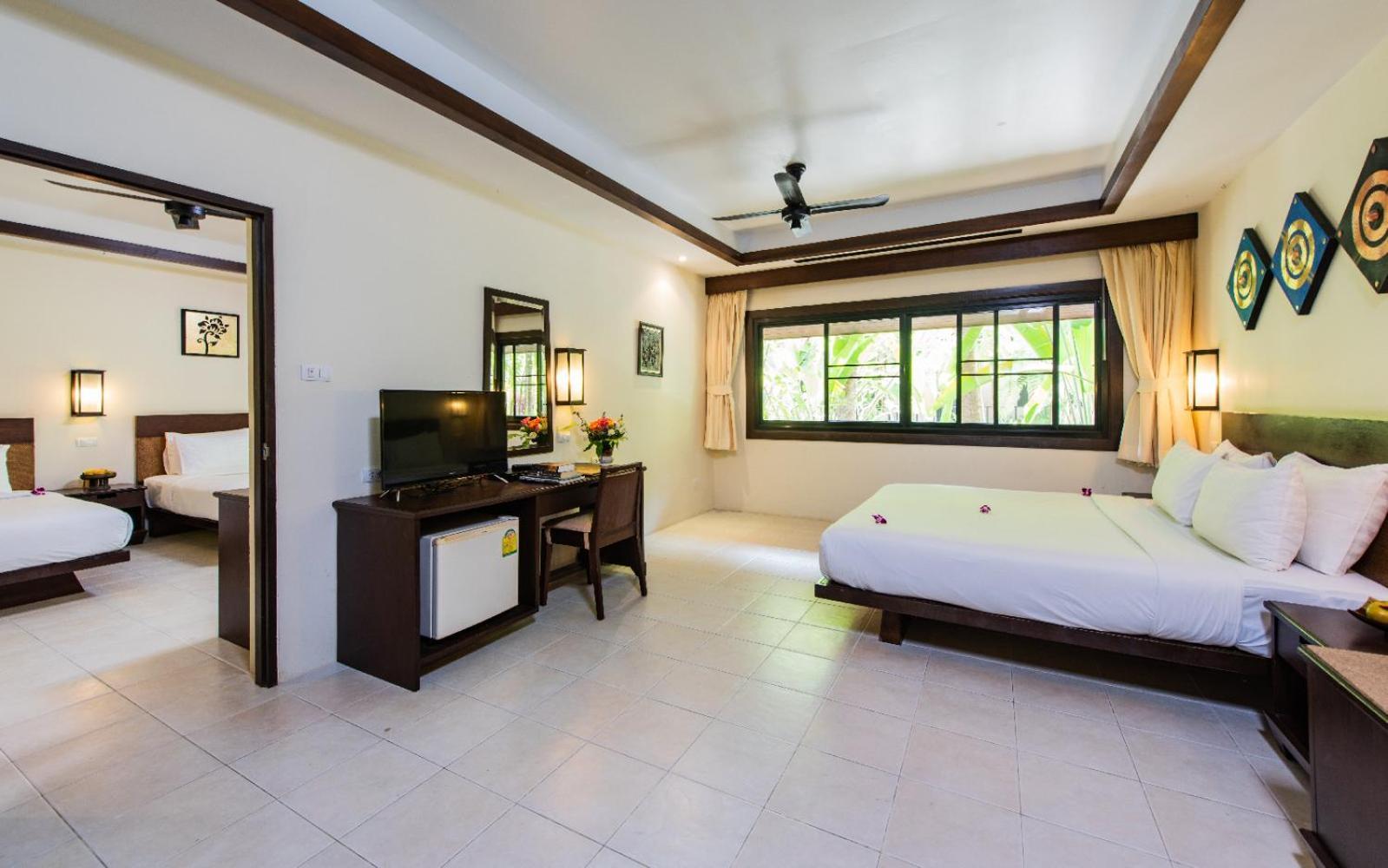Nang Thong Bay Resort Khao Lak Exteriör bild